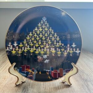 Vintage Disney Collectible Plate Epcot Christmas